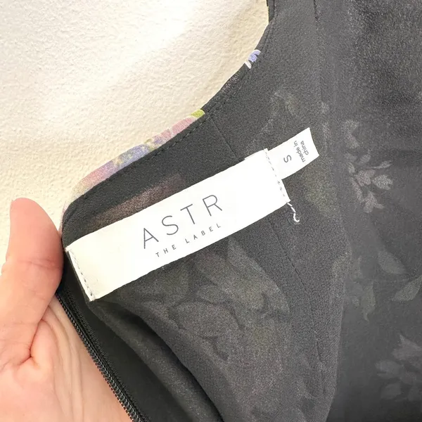 ASTR the Label Aneira Dress Purple & Black Floral Size S - Image 10