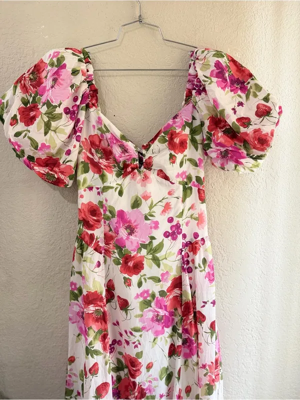 Abercrombie & Fitch Drama Puff Sleeve Maxi Dress in a vibrant red & pink floral - Image 9