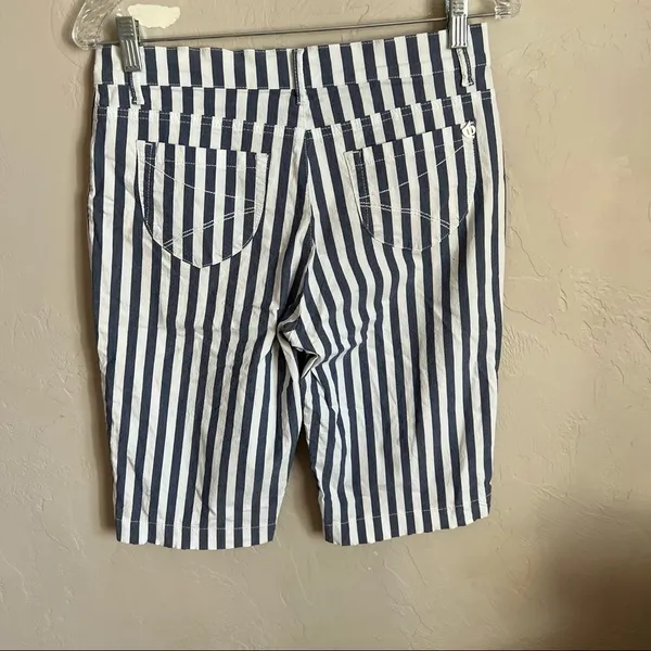 Dismero‎ Blue White Nautical Bermuda Shorts - Image 7