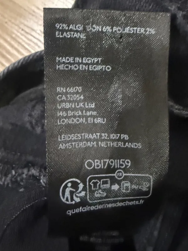We The Free Level Up Slit Slim Flare Jeans Black Raw Hem Size 25 - Image 9