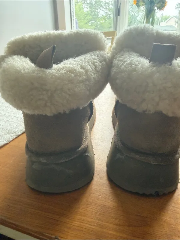 UGG boots - Image 4