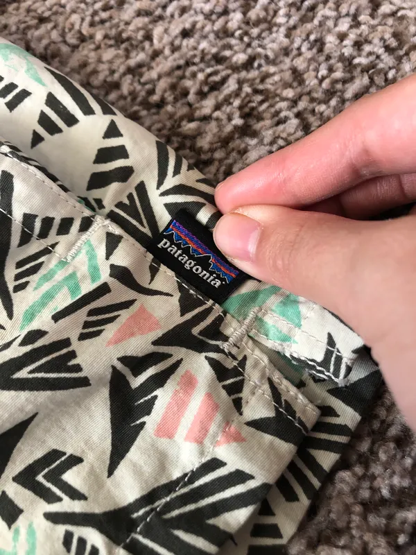 Patagonia Barely Baggies Shorts - Image 4