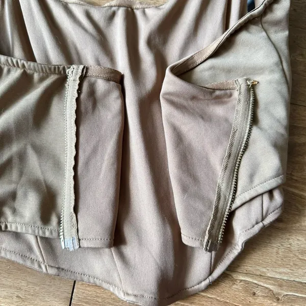 Elegant Tan Corset Top Size L - Image 4