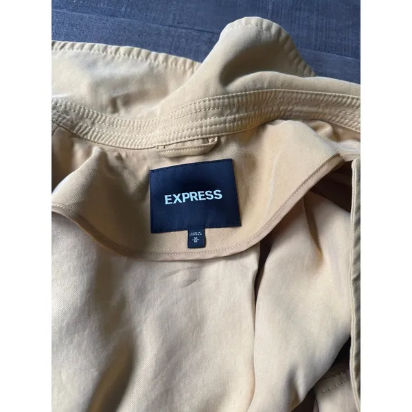Express Women's mustard yellow self waist tie thin trench‎ coat size medium - Image 6