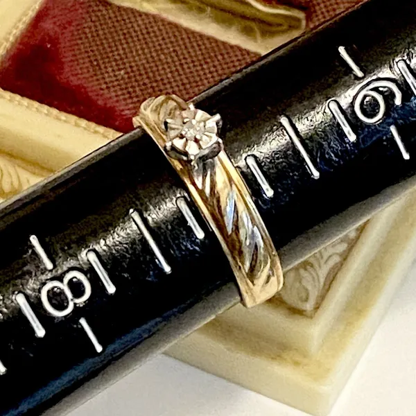 10k Two-Tone (Yellow & White) Gold Diamond Engagement‎ Ring Size 7 - Image 6