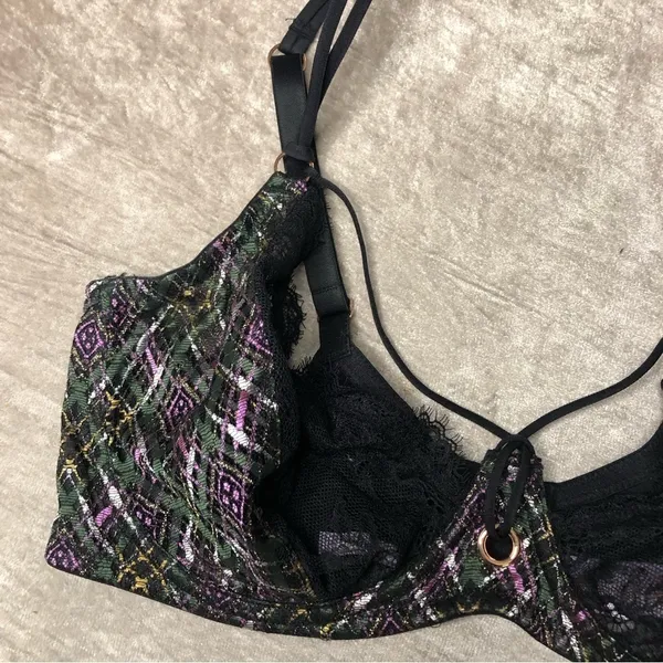 Savage X Fenty size 36DDD A Little Tart Unlined bra - Image 9
