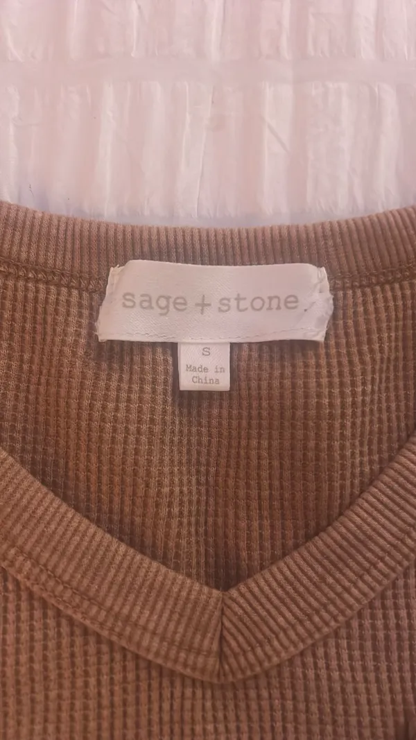 Sage + Stone brown triangle neck top with pocket - Image 3