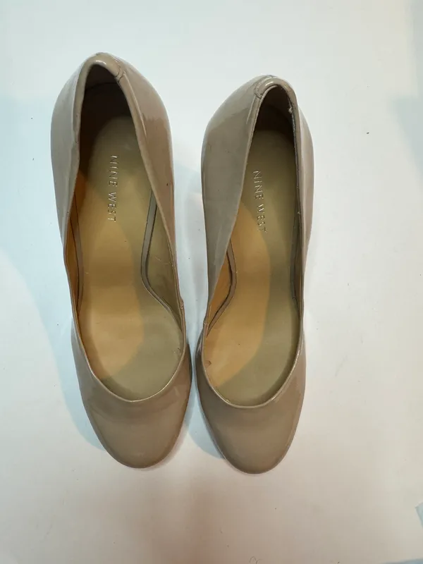 Nine West Nude Pumps Size 10 - Image 2
