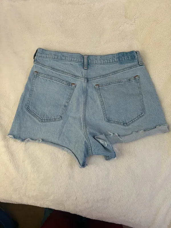 Abercrombie Mom Curve Love Shorts High-Rise - Image 2