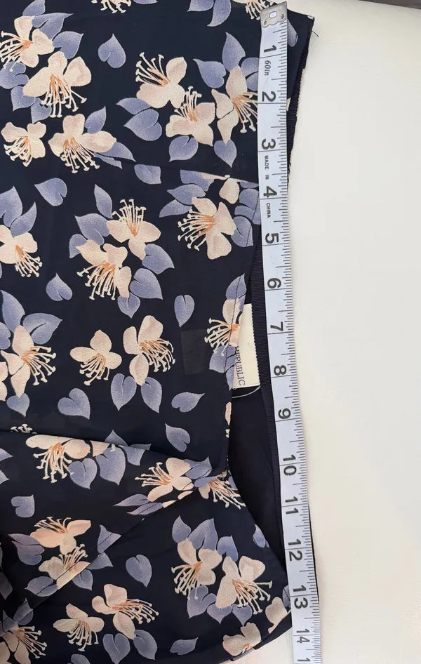 Banana Republic Vintage Floral Asymmetric Wrapped S - Image 7