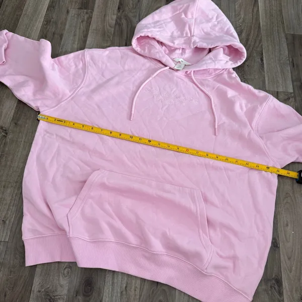 H&M Ville De Lumiere Montmartre Paris 1998 Pink Embroidered Hoodie Size M - Image 4