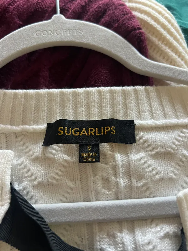 Dillards Sweater - Image 4