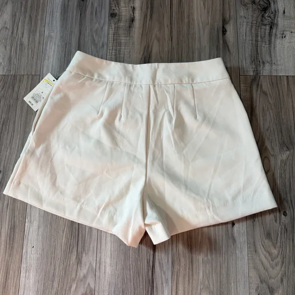 A New Day Women’s Shorts Size 8 White/ Ivory Stretch High Rise Dress Shorts NWT - Image 2