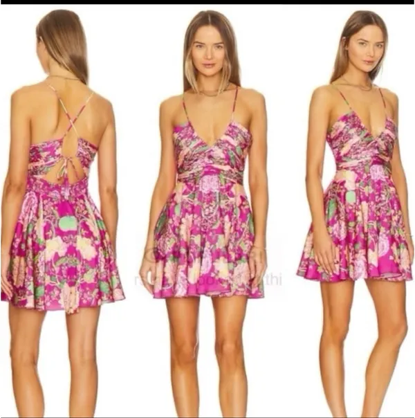 NWOT Rococo Sand Chloe Short Mini Dress size Medium - Image 2