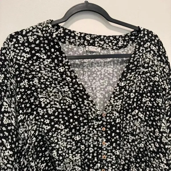 Free‎ People Ditsy Floral Black Lace Bodysuit Dramatic Ruffle Long Sleeve… - Image 4