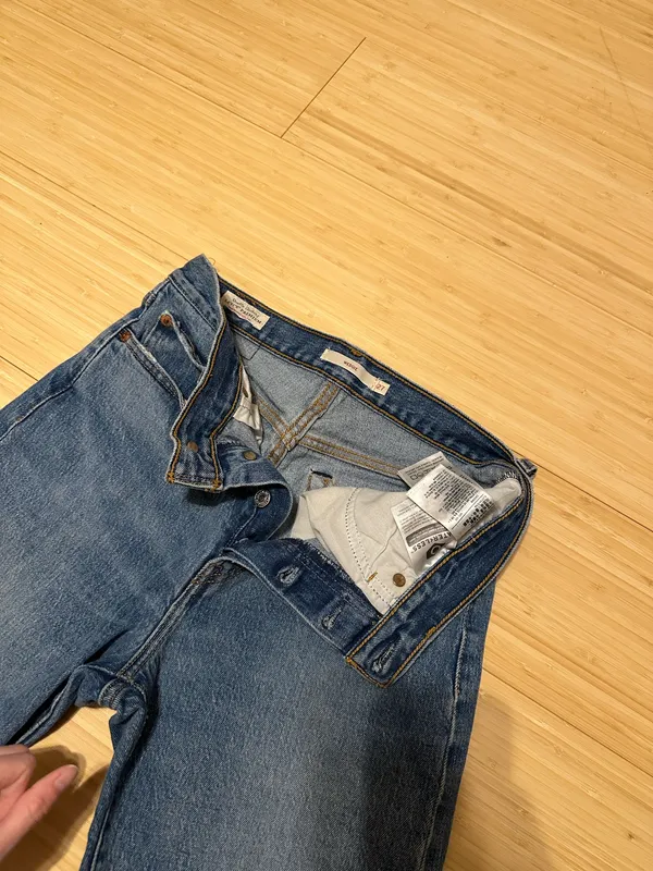 Wedgie fit jeans - Image 2