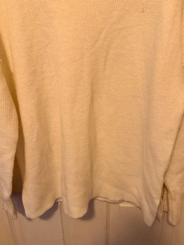 Thread & Supply Cashmere Blend Sweater nwot - Image 4
