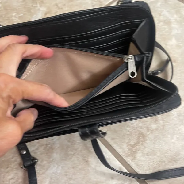 The Sak Iris Black Leather Crossbody Wallet Bag Organizer Clutch Silver Hardware - Image 7