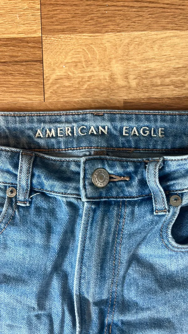 American Eagle Mom Jeans - Image 2