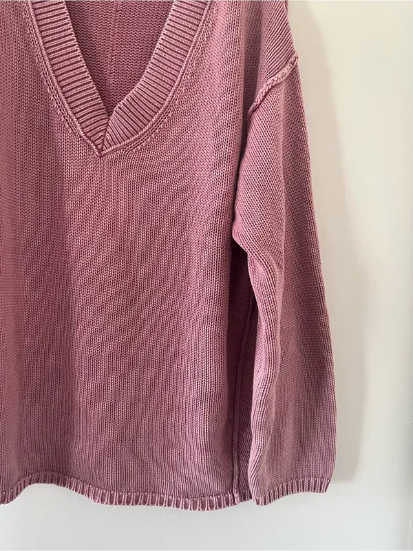 American Eagle Pink V Neck Knit Oversized Sweater Small Relaxed Cozy Coastal - Image 4