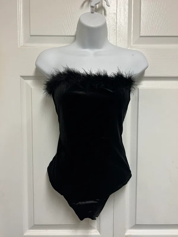 Zaful Black Velour Feather Trim Bodysuit - Image 3