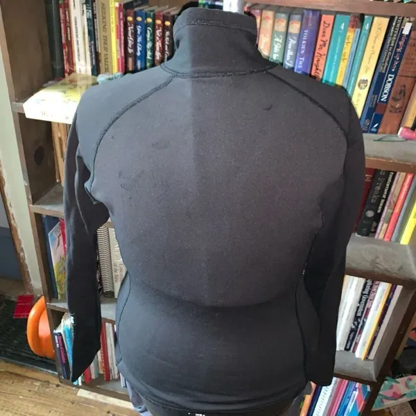 Patagonia black gorpcore M hiking outdoorsy pullover - Image 2