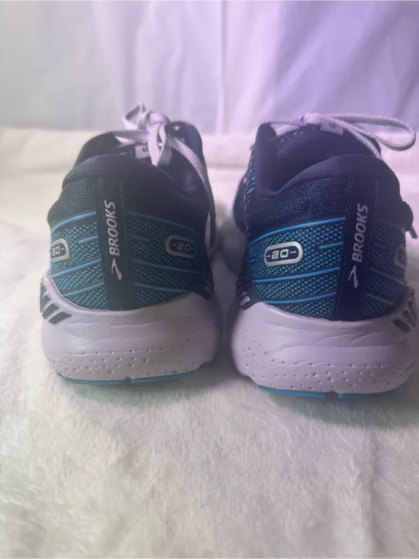 Brooks Navy with Teal Accent Running Shoe - Image 7