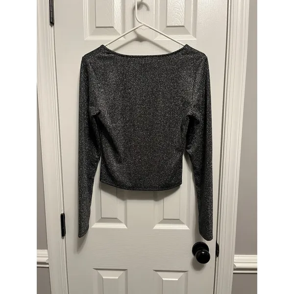 Old Navy Black & Silver Sparkly Croptop. Medium. Great clubbing or New Years Top - Image 6