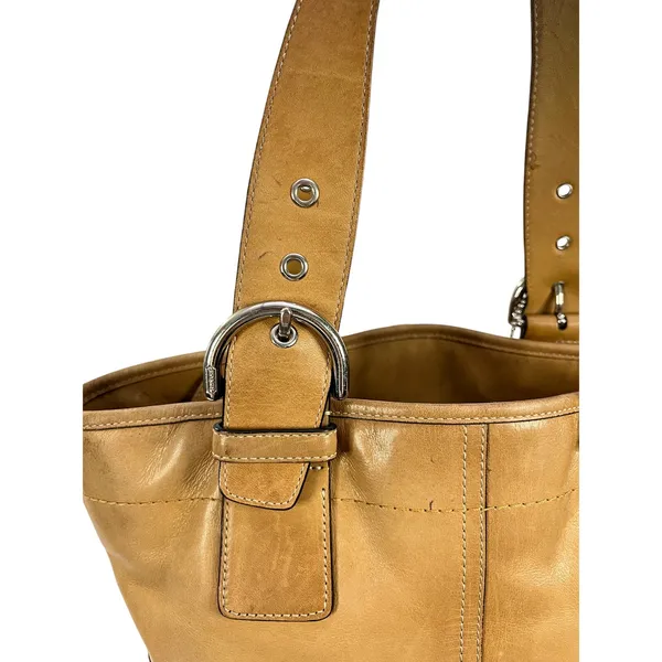 Coach Tan Leather Tote Shoulder Bag Adjustable Strap Hangtag Large Purse - Image 5