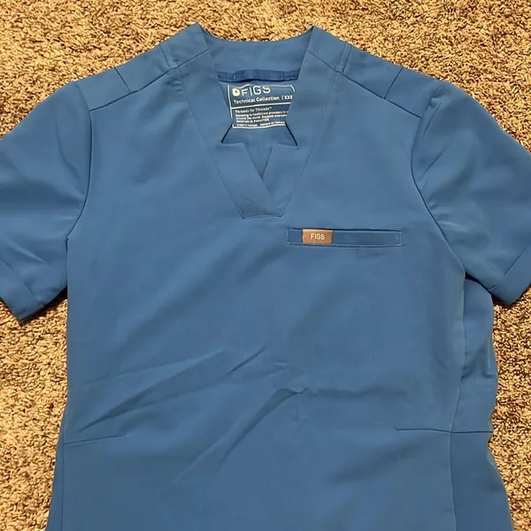 Figs Siaya Capri Blue V Neck Scrub Top‎ XXS - Image 4