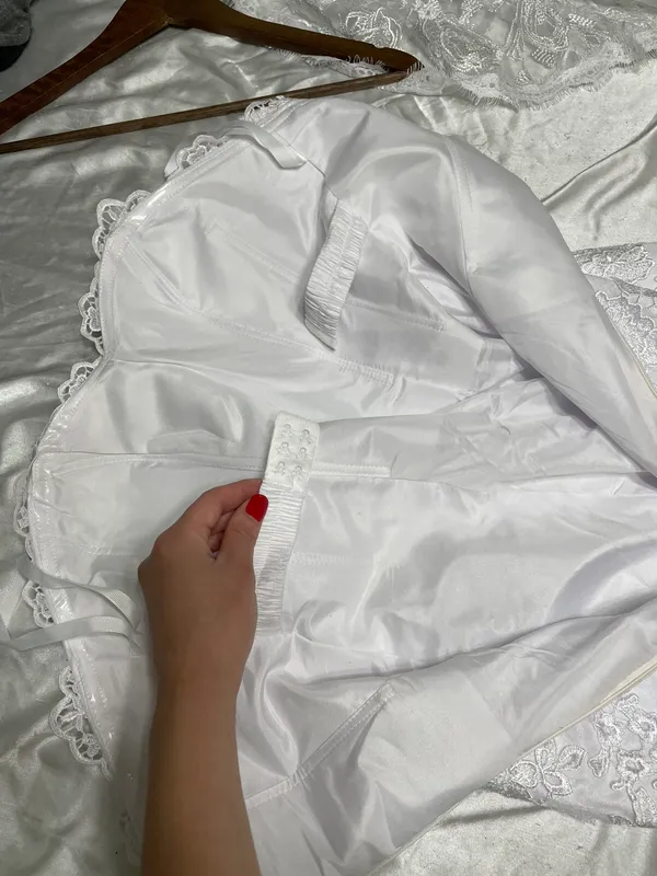 Wedding Dress White Size 2 - Image 5