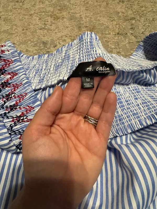 Boutique shirt Multiple Size M - Image 3