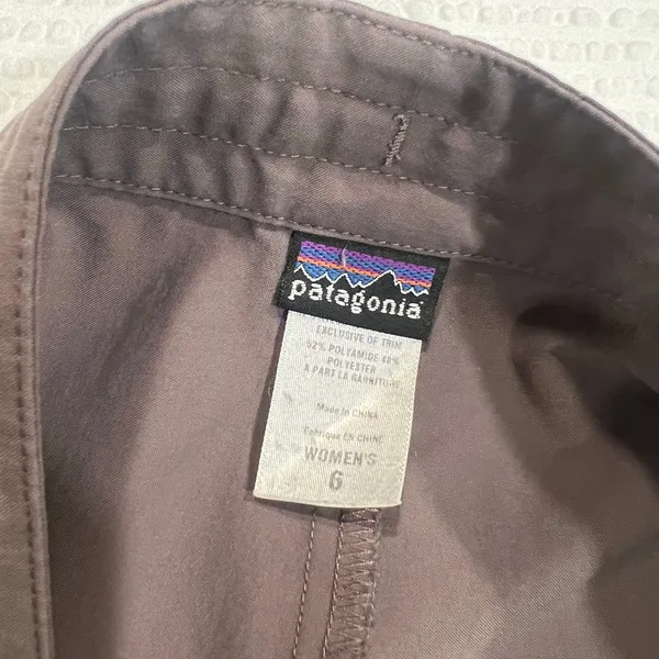 Patagonia gray skirt with shorts size 6 women - Image 6