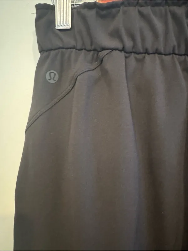 Lululemon Keep Moving 7/8 Pant Sz 8 - Image 5