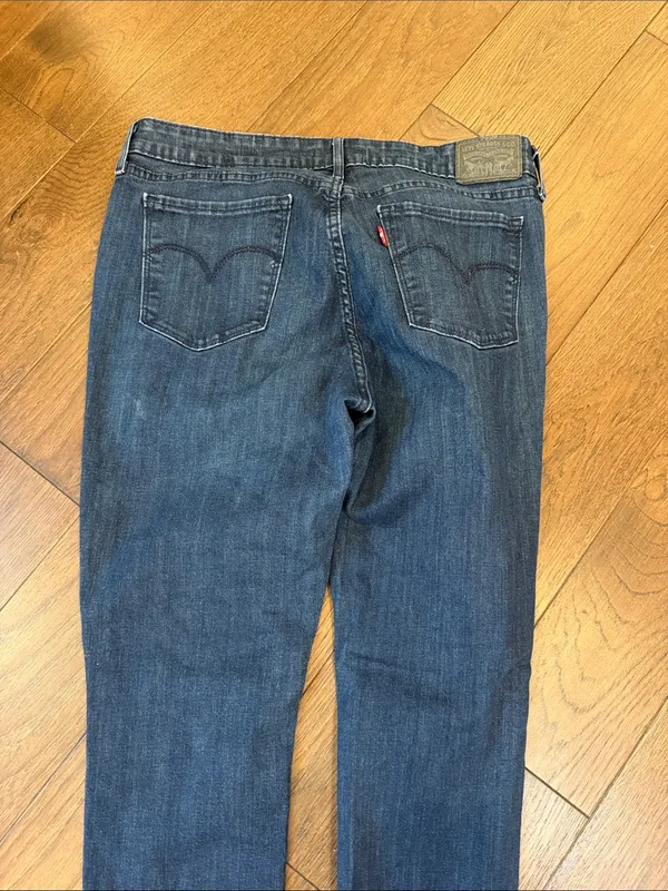Levi’s 711 Skinny Mid Rise Jeans | Dark Wash Blue | Size 32 - C73-022 - Image 6