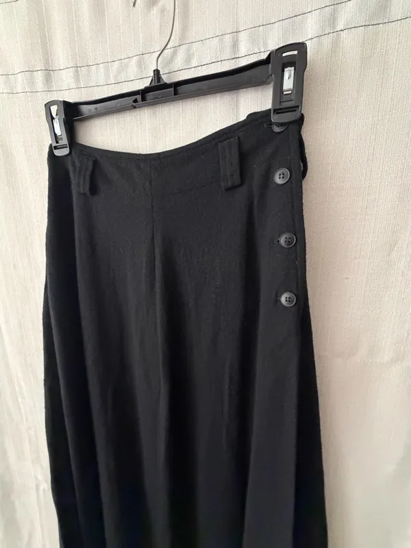 Calvin Klein women’s Size 4 Black Wool A-Line Skirt Side Buttons/Pocket(A582) - Image 4