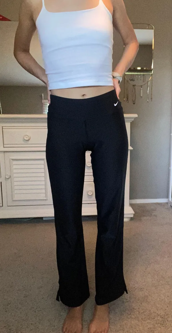 Nike Flare Yoga Pants - Image 4