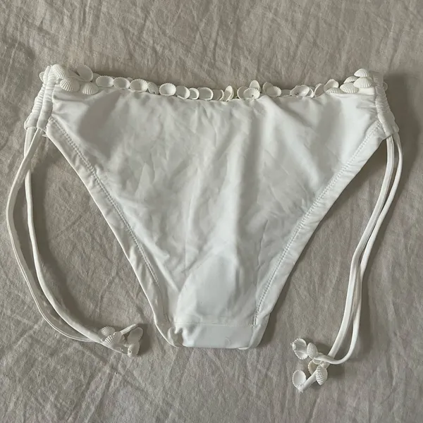 Show Me Your Mumu Seychelles Bottoms Size Large white shells mermaid swim - Image 6