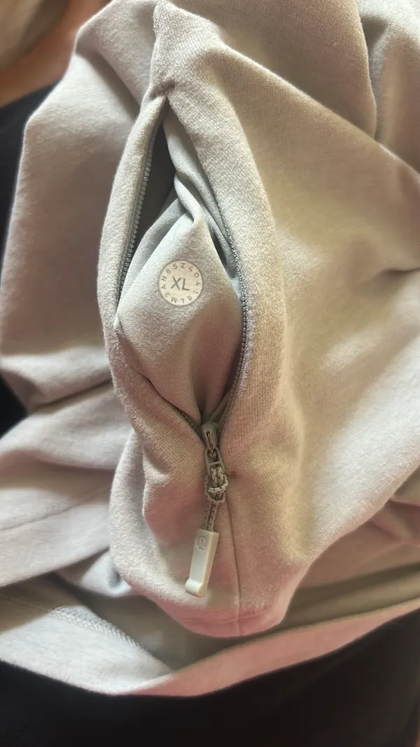 Men’s Lululemon Quarter Zip XL  - Image 7