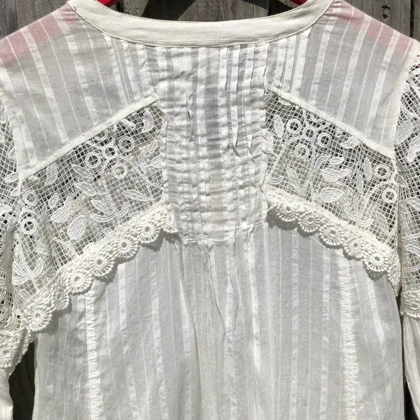Feather Bone White Lace Long Sleeve Peasant Dress XS - Image 7