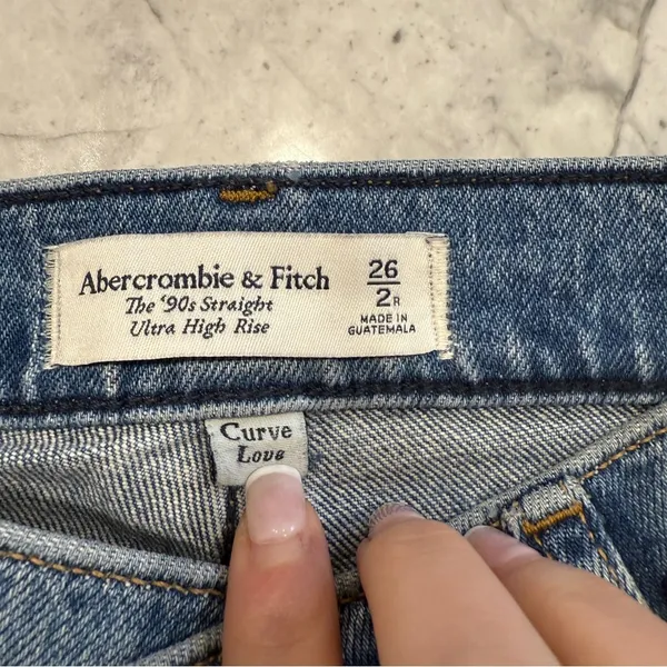 Abercrombie & Fitch The 90’s Straight Ultra High Rise Curve Love Jeans - Image 7