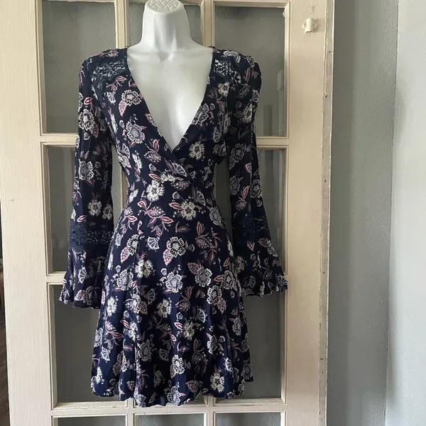 ASTR‎ The Label Floral Dress - Image 2