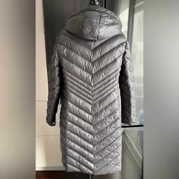 SAKS FIFTH AVE puffer coat 🔥🔥 - Image 6