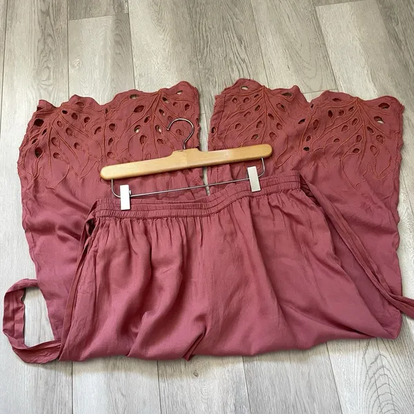 Anthropologie Bohemian Pants high rise crop pull on eyelet womens Pink (medium) - Image 5