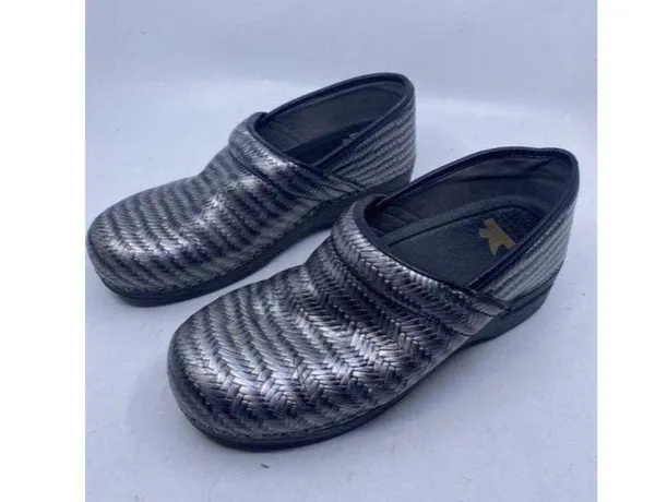 Dansko Black Silver Mulesslides Size Eu - Image 4