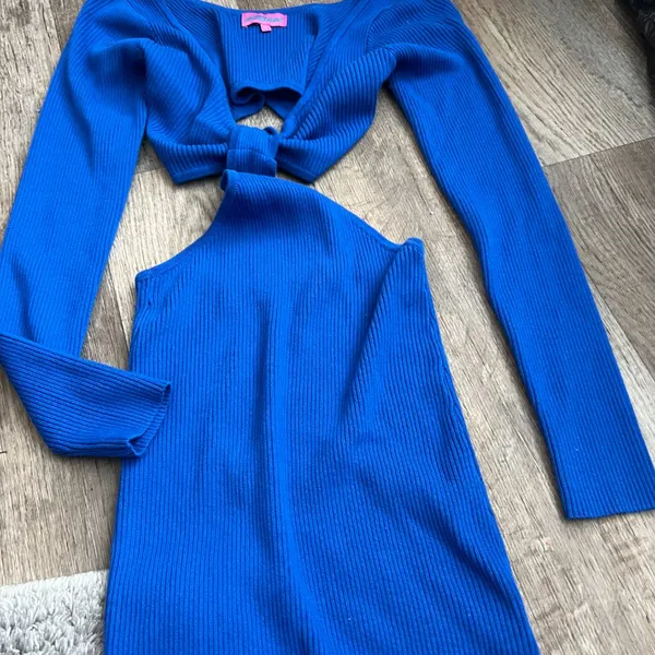 Edikted blue long‎ sleeve cutout mini dress size M - Image 9