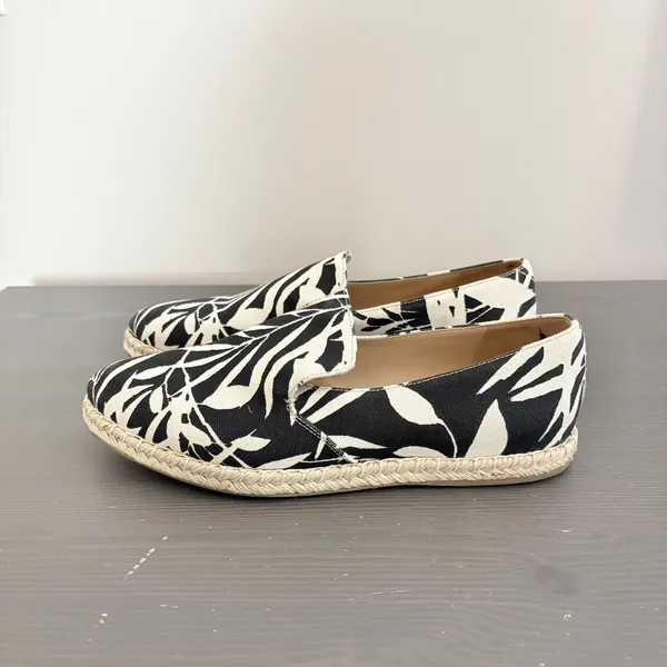 M.Gemi Espadrilles Agio 39.5 Black White Tropical Floral Print Slip On Loafers - Image 2