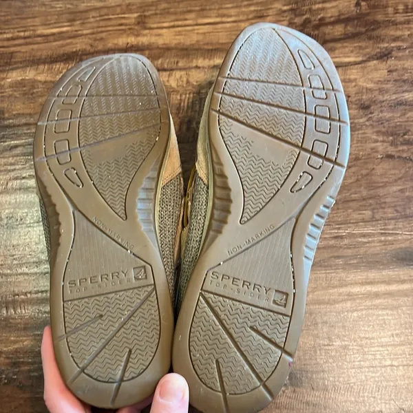 Sperry clogs with fur inside - Image 3