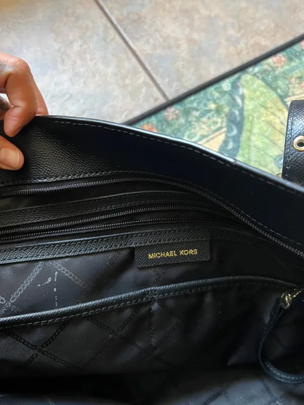 Michael Kors Black Saffiano Tote with Gold-Tone MK Charm - Image 8