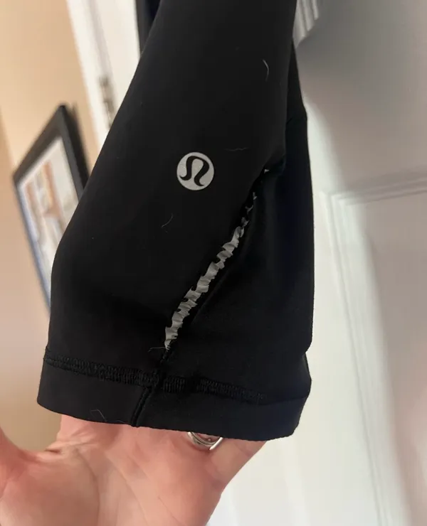 Lululemon Shorts Biker - Image 2
